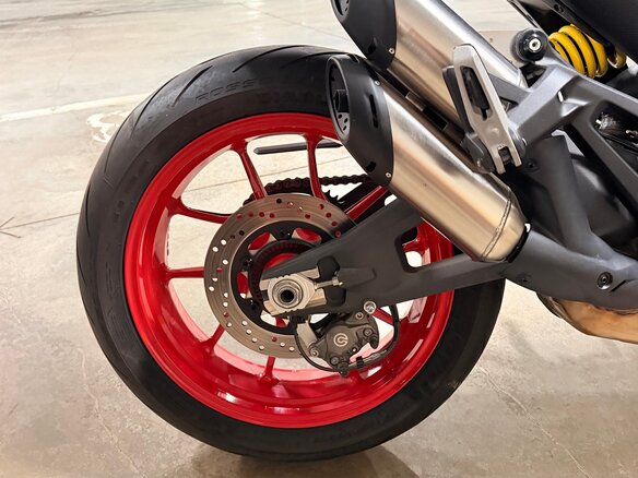 2021 Ducati Monster 937, серый, 1285000 рублей - вид 12