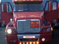 2002 Freightliner Columbia, красный, 1700000 рублей - вид 2