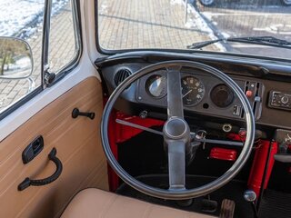 1978 Volkswagen Type 2 T2, красный, 4000000 рублей, вид 5