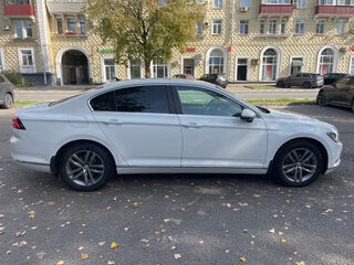 2017 Volkswagen Passat DSG6 B8, белый, 1950000 рублей, вид 3