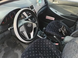 2013 Hyundai Solaris I, фиолетовый, 780000 рублей, вид 4