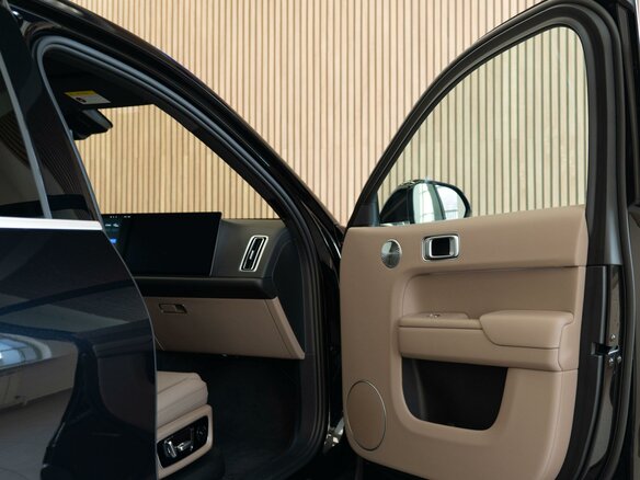 2025 Li Auto (Lixiang) L9 52.3 kWh I Рестайлинг, чёрный - вид 28