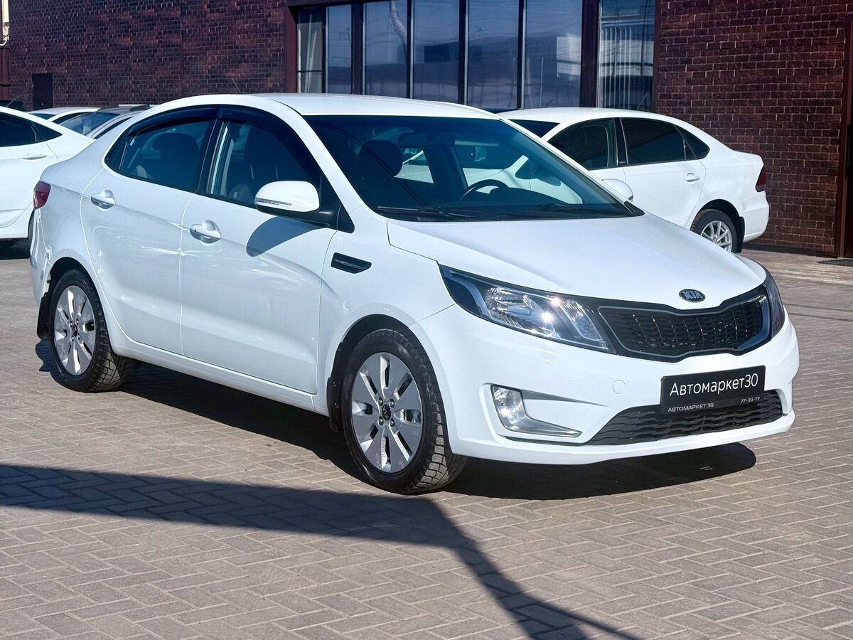 Открыть фотографии: Kia Rio III
