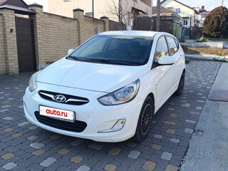 2012 Hyundai Solaris I, белый, 700000 рублей, вид 2