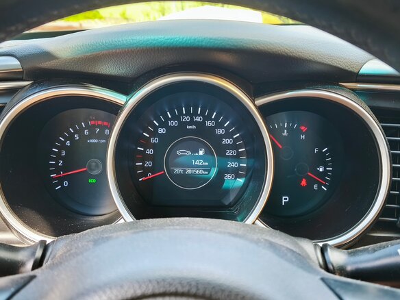 2014 Kia Optima III Рестайлинг, бежевый, 1125000 рублей - вид 10