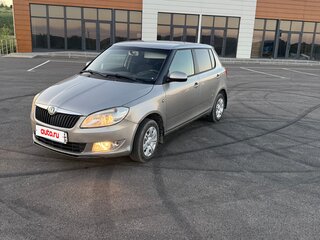 2011 Skoda Fabia II Рестайлинг, серый, 550000 рублей, вид 1