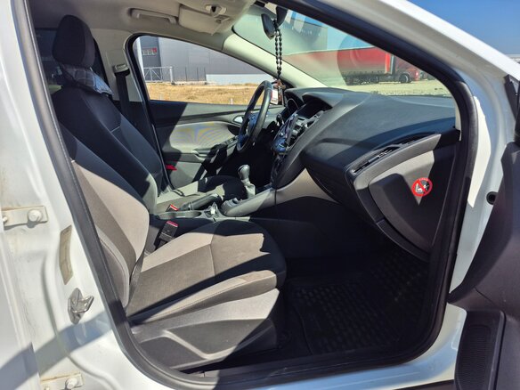 2014 Ford Focus III, белый, 810000 рублей - вид 14