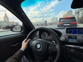 2008 BMW 1 серии 125i I (E81/E82/E87/E88) Рестайлинг, красный, 1900000 рублей, вид 5