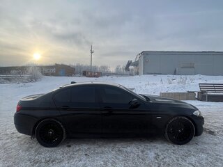 2013 BMW 5 серии 528i xDrive VI (F10/F11/F07), чёрный, 2200000 рублей, вид 4