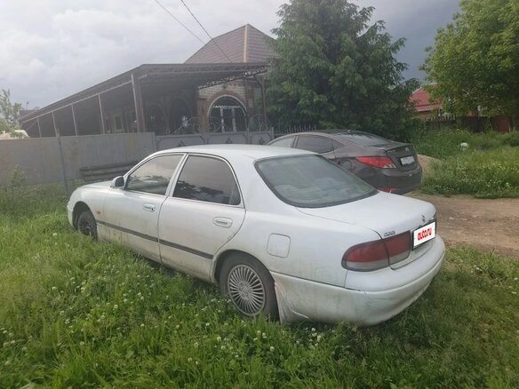 1993 Mazda Cronos, белый, 100000 рублей - вид 1