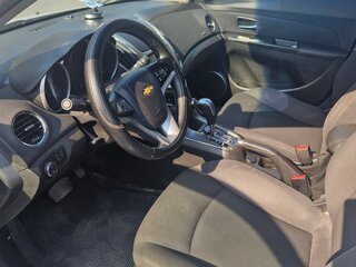 2014 Chevrolet Cruze I Рестайлинг, белый, 700000 рублей, вид 5