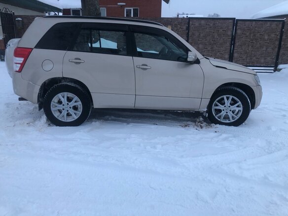 2010 Suzuki Grand Vitara II Рестайлинг, бежевый, 930000 рублей - вид 1