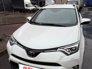 2018 Toyota RAV4 IV (XA40) Рестайлинг, белый, 2750000 рублей, вид 2