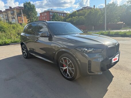 2023 BMW X5 Long 40Li IV (G05/G18) Рестайлинг, коричневый, 11500000 рублей, вид 2