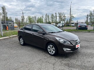 2014 Hyundai Solaris I Рестайлинг, коричневый, 999000 рублей, вид 3