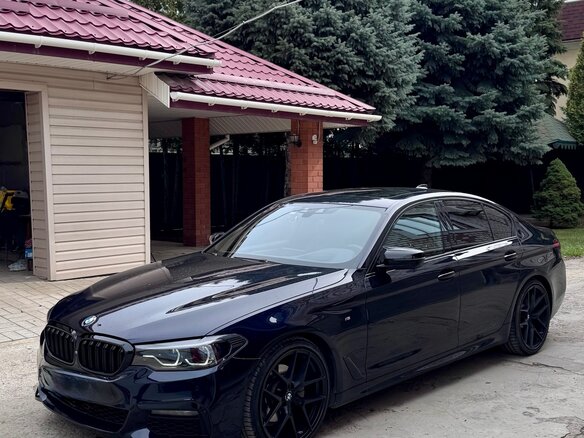2019 BMW 5 серии 520d VII (G30/G31/G38), чёрный, 3790000 рублей - вид 13