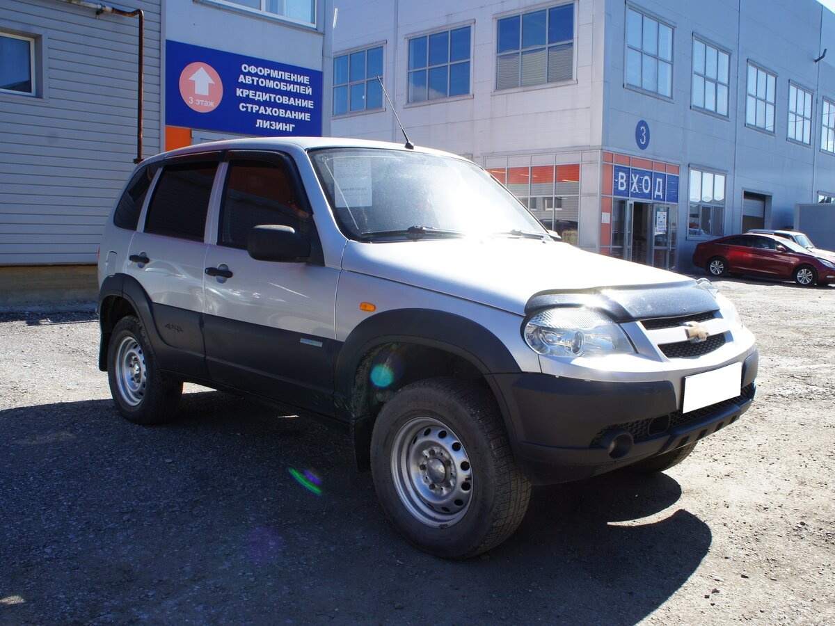 Открыть фотографии: Chevrolet Niva I Рестайлинг