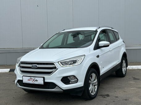2018 Ford Kuga II Рестайлинг, белый, 1650000 рублей, вид 1