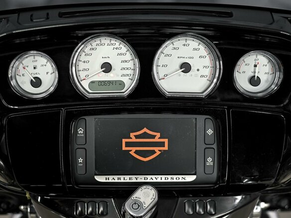 2016 Harley-Davidson Street Glide Special, чёрный, 1777000 рублей - вид 8