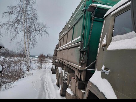 1989 КамАЗ 55102, зелёный, 1350000 рублей, вид 1