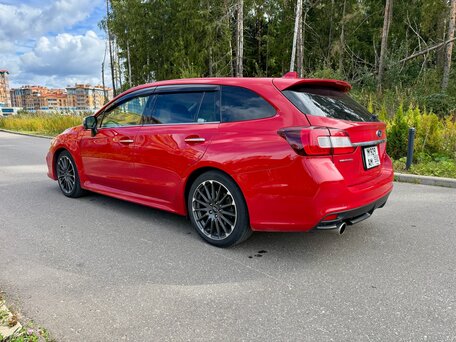 2018 Subaru Levorg I Рестайлинг, красный, 1645000 рублей, вид 4