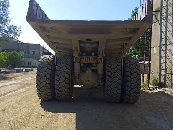 2013 Caterpillar 773, жёлтый, 26500000 рублей - вид 9