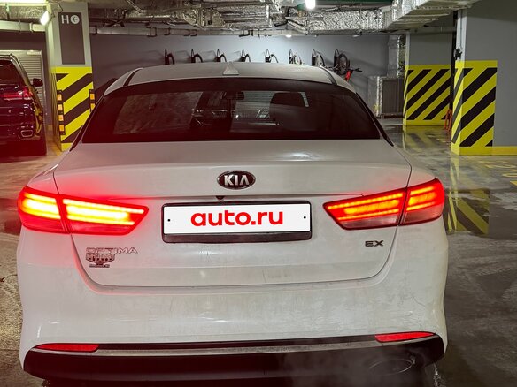 2017 Kia Optima IV, белый, 1700000 рублей - вид 2