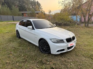 2011 BMW 3 серии 320i V (E90/E91/E92/E93) Рестайлинг, белый, 990000 рублей, вид 4