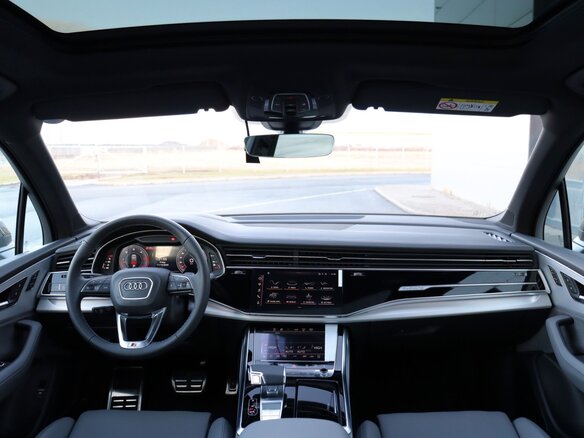 2025 Audi Q7 50 TDI II (4M) Рестайлинг 2, чёрный - вид 12