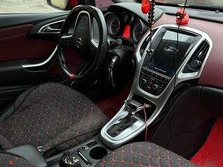 2014 Opel Astra GTC J Рестайлинг, красный, 700000 рублей, вид 5