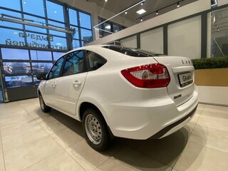 2026 Lada (ВАЗ) Granta I Рестайлинг, белый, 1087020 рублей, вид 3