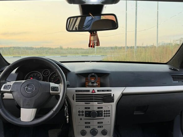 2008 Opel Astra H Рестайлинг, чёрный, 390000 рублей - вид 5