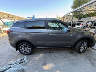 2024 Geely Atlas Pro, серый, 2300000 рублей, вид 3