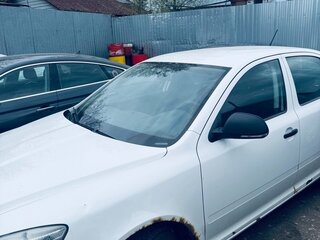 2012 Skoda Octavia II (A5) Рестайлинг, белый, 600000 рублей, вид 4