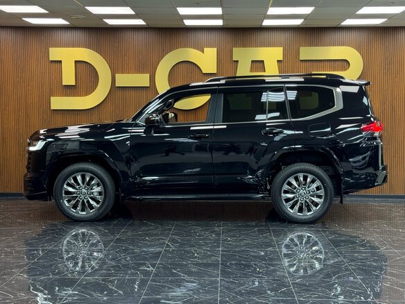 2026 Toyota Land Cruiser 300 Series, чёрный - вид 8