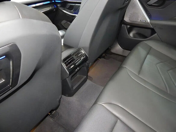 2025 BMW 5 серии 530i xDrive VIII (G60/G61/G68), белый, 5477500 рублей - вид 14