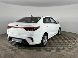 2017 Kia Rio IV, белый, 1135000 рублей, вид 5