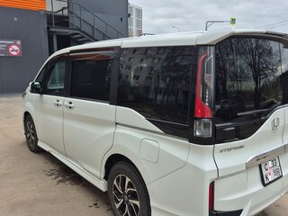 2019 Honda Stepwgn Spada V Рестайлинг, белый, 2180000 рублей, вид 5