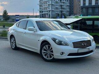 2010 Infiniti M25 IV, белый, 1470000 рублей, вид 1