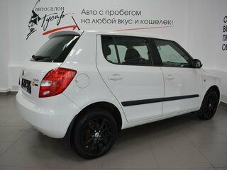 2012 Skoda Fabia II Рестайлинг, белый, 549000 рублей, вид 4