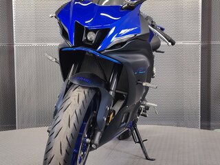 2022 Yamaha YZF-R7, синий, 799000 рублей, вид 3