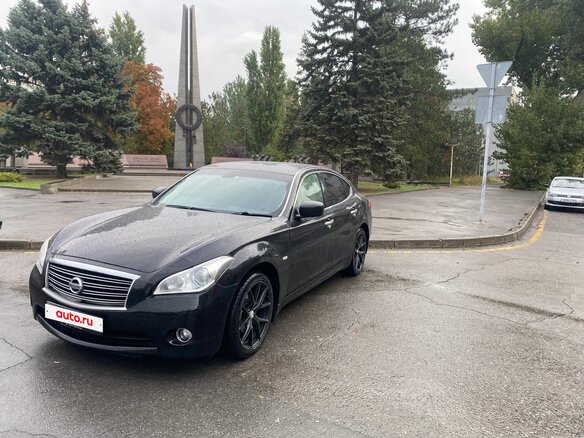 2012 Nissan Fuga II, чёрный