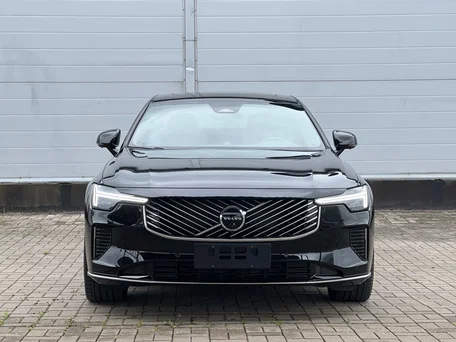 2025 Volvo S90 II Рестайлинг 2, чёрный, 7900000 рублей, вид 2