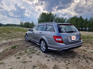 2013 Mercedes-Benz C-Класс 180 BlueEFFICIENCY III (W204) Рестайлинг, серый, 1500000 рублей, вид 3