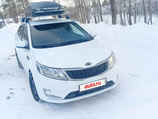 2013 Kia Rio III, белый, 880000 рублей, вид 2
