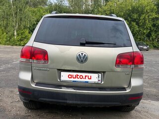 2005 Volkswagen Touareg I, бежевый, 700000 рублей, вид 3