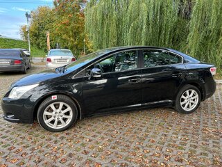 2011 Toyota Avensis III, чёрный, 800000 рублей, вид 3