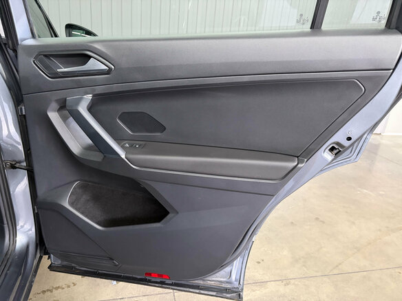 2018 Volkswagen Tiguan Allspace II, серый - вид 18