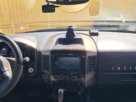 2004 Infiniti QX56 I, чёрный, 2150000 рублей, вид 4