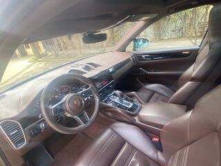 2018 Porsche Cayenne III, коричневый, 7300000 рублей, вид 4